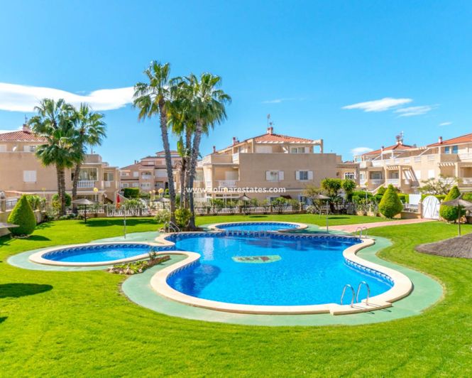 Image No.34-3 Bed Townhouse for sale