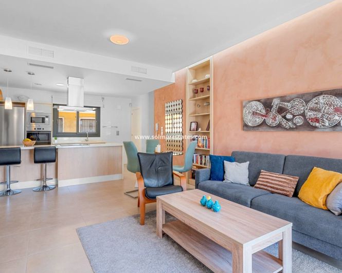 Image No.13-3 Bed Townhouse for sale