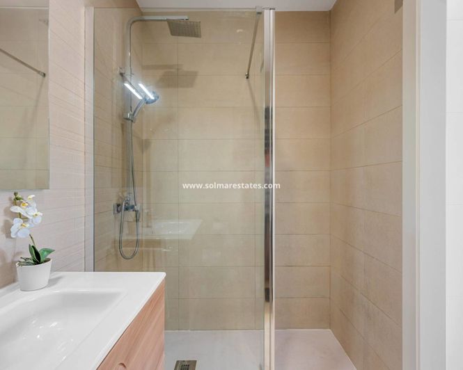 Image No.22-3 Bed Townhouse for sale