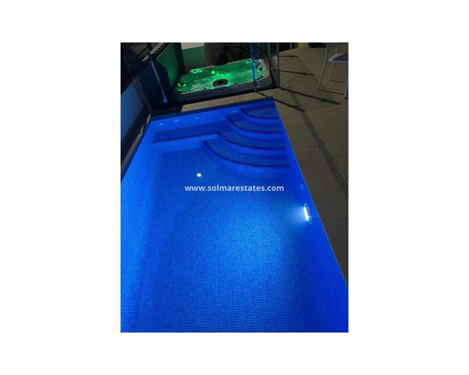 Image No.45-3 Bed Townhouse for sale