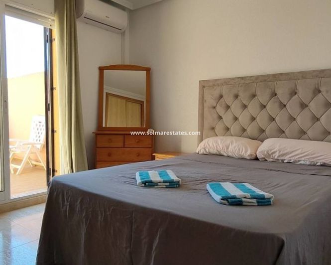 Image No.23-3 Bed Townhouse for sale