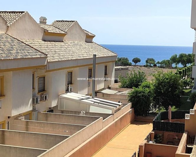 Image No.24-3 Bed Townhouse for sale