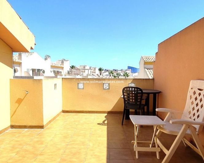 Image No.25-3 Bed Townhouse for sale