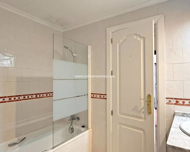 Image No.24-2 Bed Apartment for sale