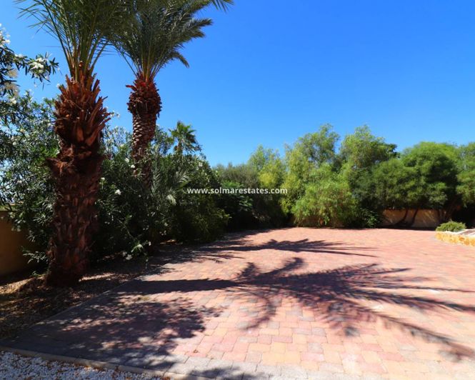 Image No.28-3 Bed Villa for sale