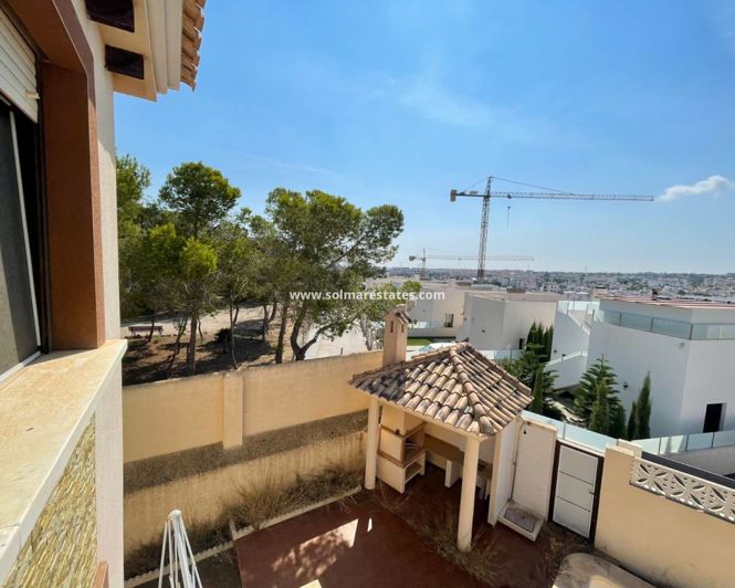 Image No.4-4 Bed Villa for sale