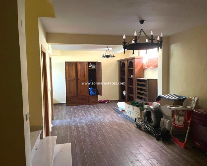 Image No.5-4 Bed Villa for sale