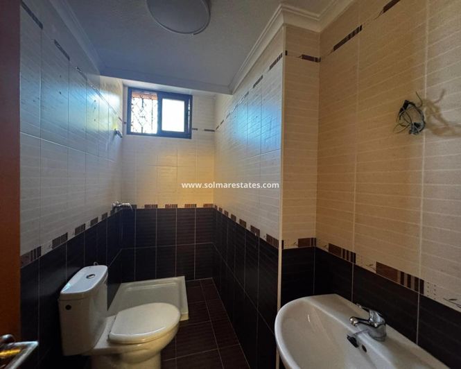 Image No.10-4 Bed Villa for sale