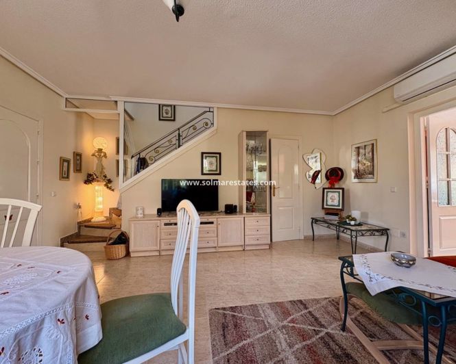 Image No.5-3 Bed House for sale