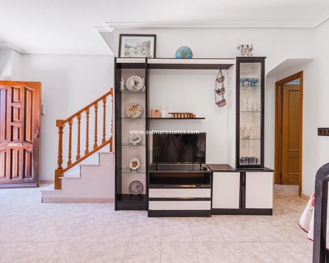 Image No.7-2 Bed Townhouse for sale