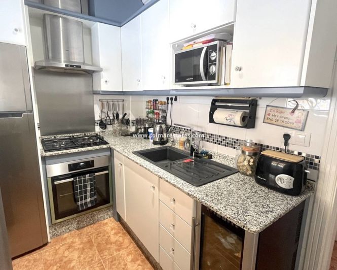 Image No.12-2 Bed House for sale