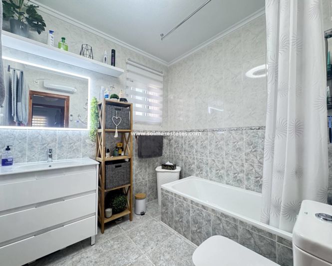 Image No.17-4 Bed Villa for sale