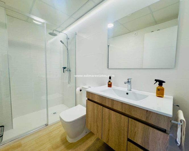 Image No.25-2 Bed Apartment for sale