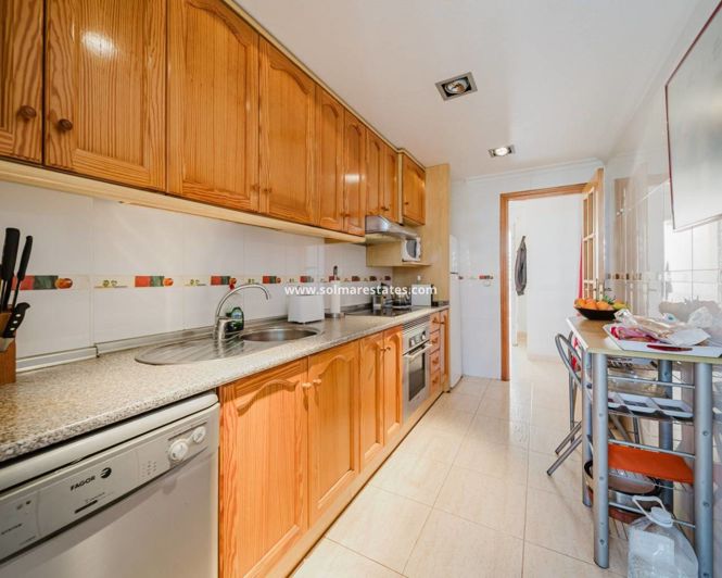 Image No.12-3 Bed Apartment for sale