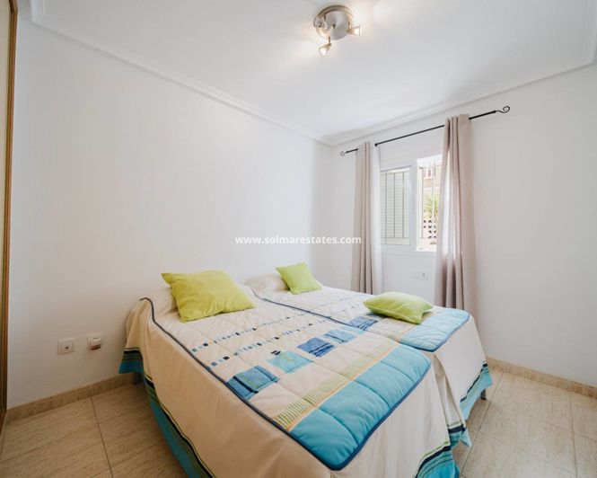 Image No.20-3 Bed Apartment for sale