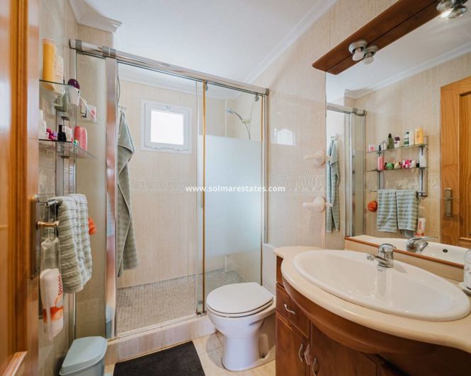 Image No.22-3 Bed Apartment for sale