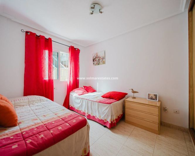 Image No.23-3 Bed Apartment for sale