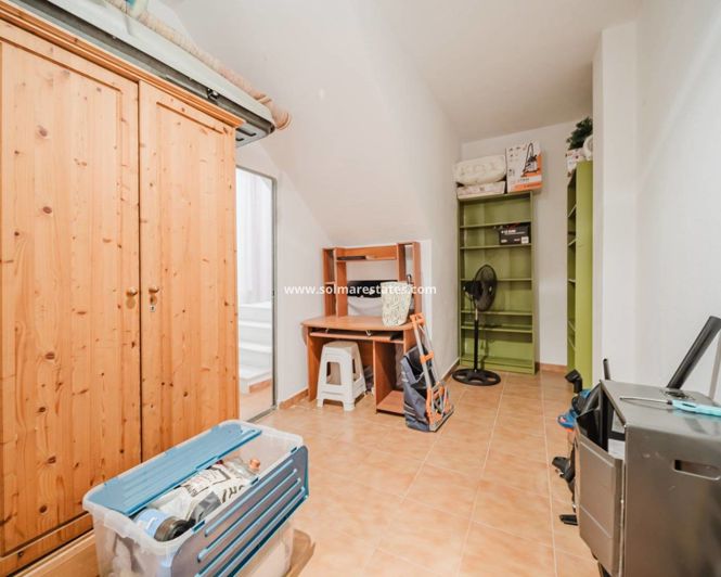 Image No.26-3 Bed Apartment for sale