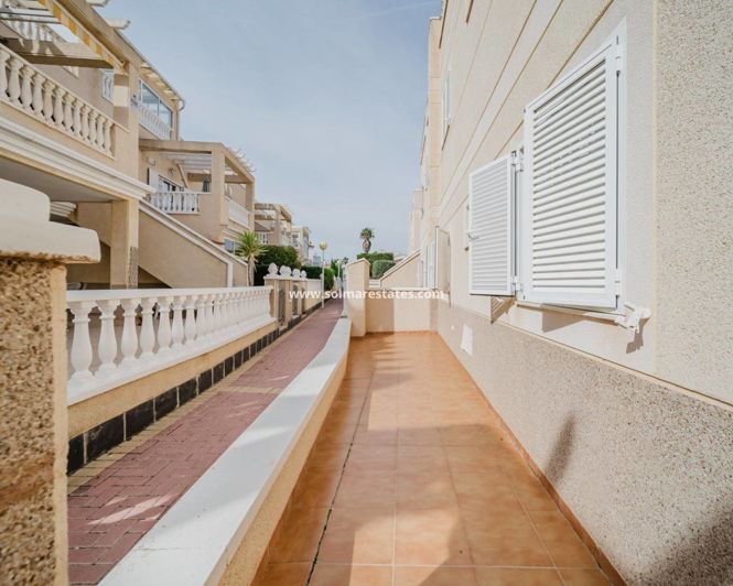 Image No.29-3 Bed Apartment for sale