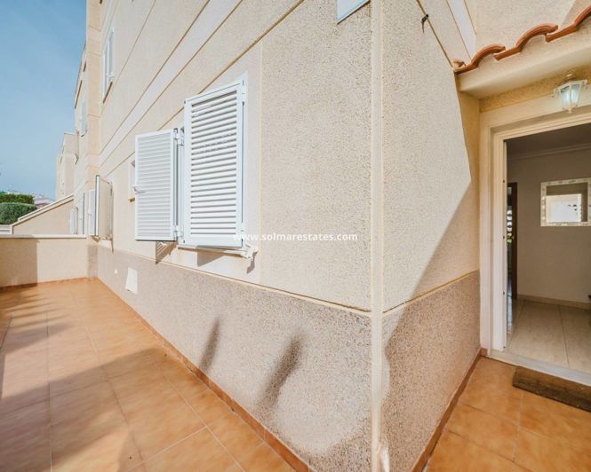 Image No.30-3 Bed Apartment for sale