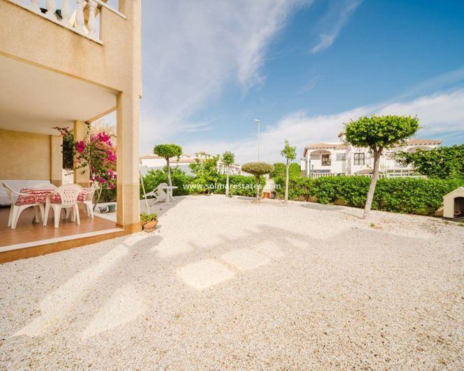 Image No.35-3 Bed Apartment for sale