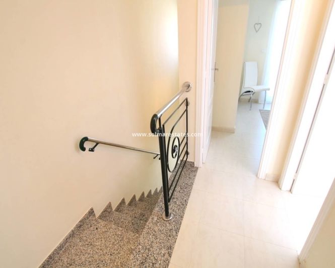 Image No.17-2 Bed House for sale