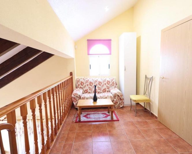 Image No.12-4 Bed Villa for sale