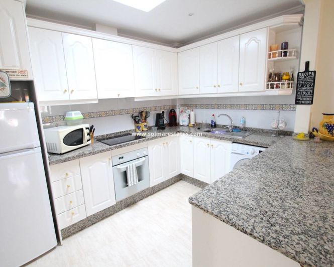 Image No.17-3 Bed Townhouse for sale