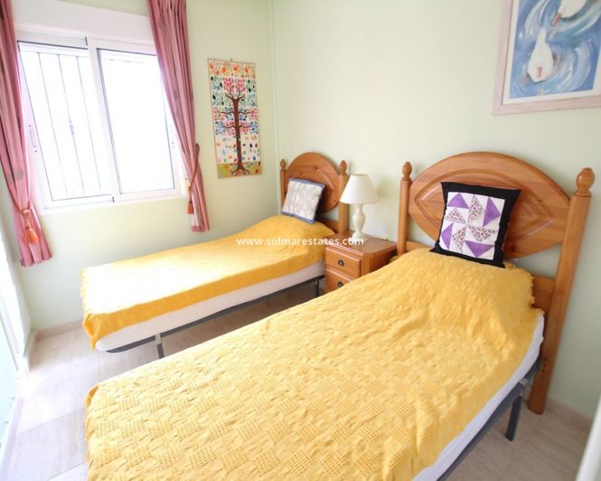 Image No.19-3 Bed Townhouse for sale