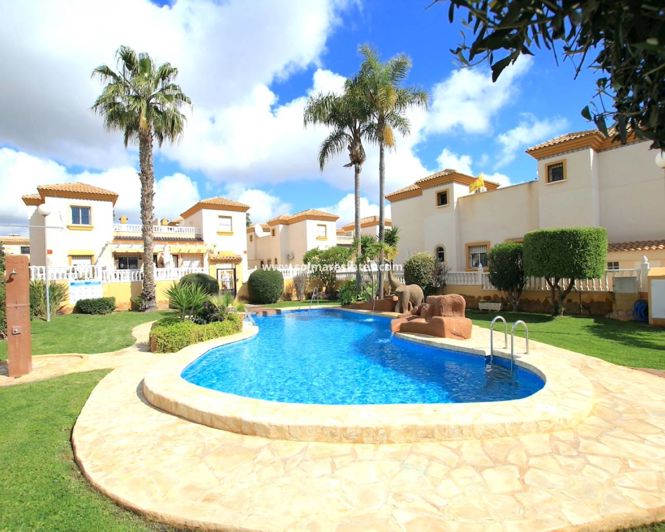 Image No.3-3 Bed Townhouse for sale