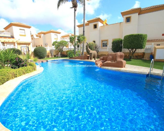 Image No.5-3 Bed Townhouse for sale