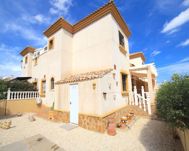 Image No.9-3 Bed Townhouse for sale