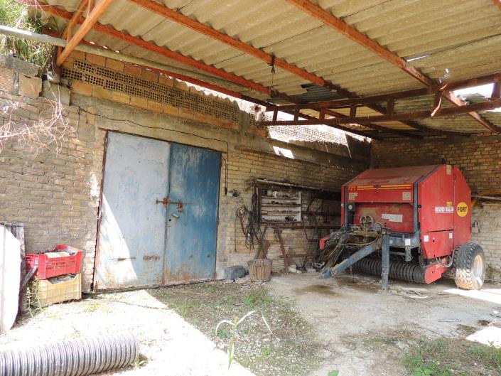 Image No.13-6 Bed Farmhouse for sale