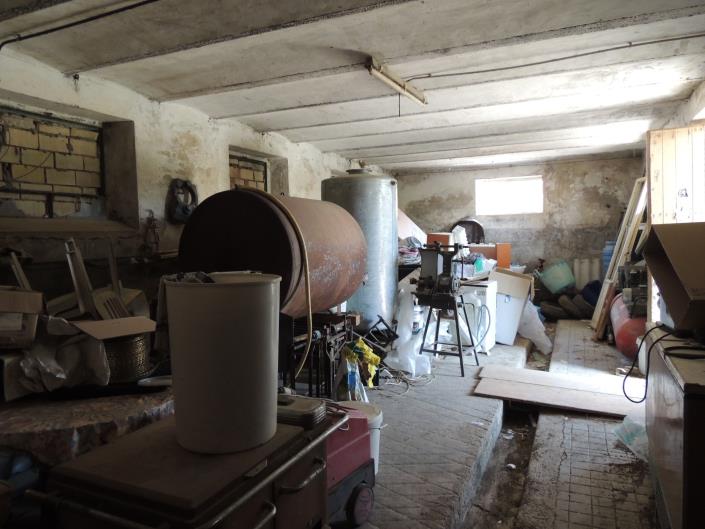 Image No.21-6 Bed Farmhouse for sale