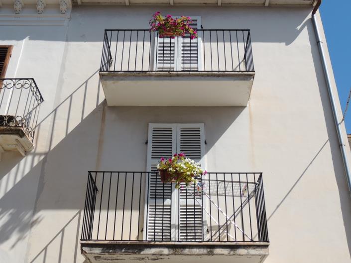 Image No.1-1 Bed Villa / Detached for sale