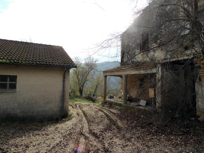 Image No.18-5 Bed House for sale