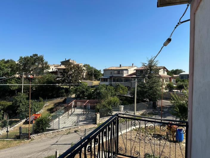 Image No.9-3 Bed Property for sale