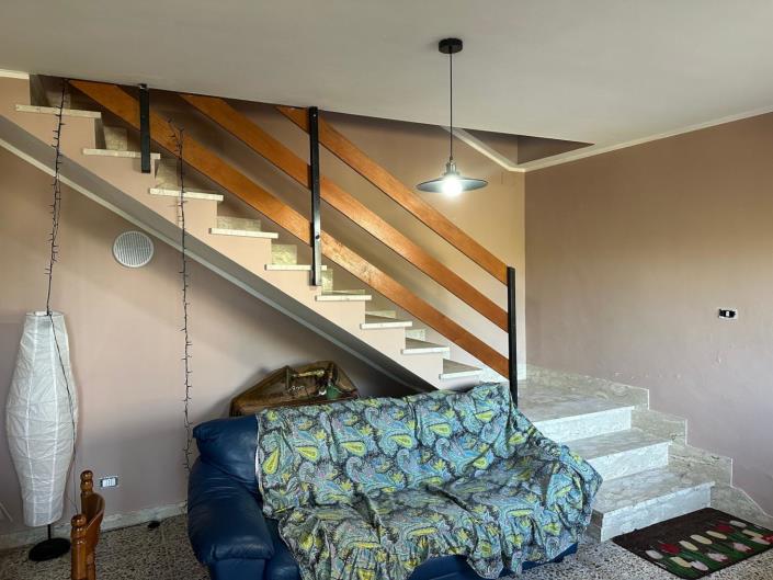 Image No.19-3 Bed Property for sale