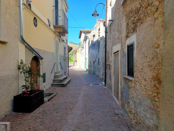 Image No.29-2 Bed House for sale