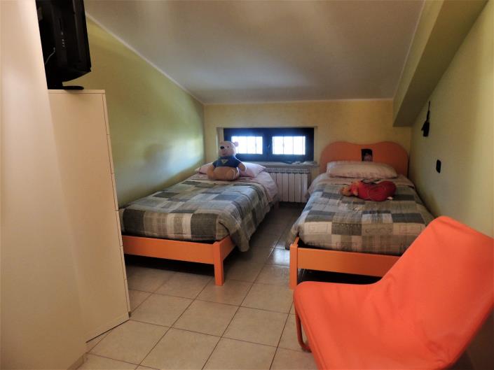 Image No.29-5 Bed Villa for sale