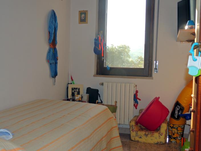 Image No.10-2 Bed Country House for sale