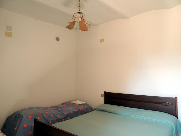 Image No.15-2 Bed House for sale