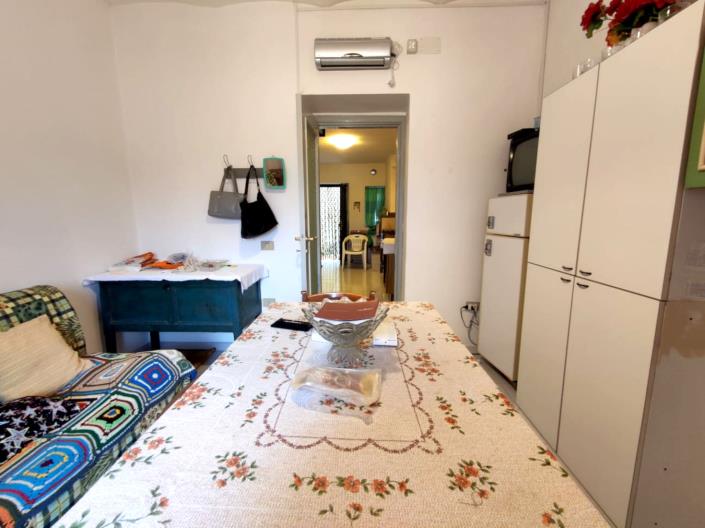 Image No.24-2 Bed House for sale