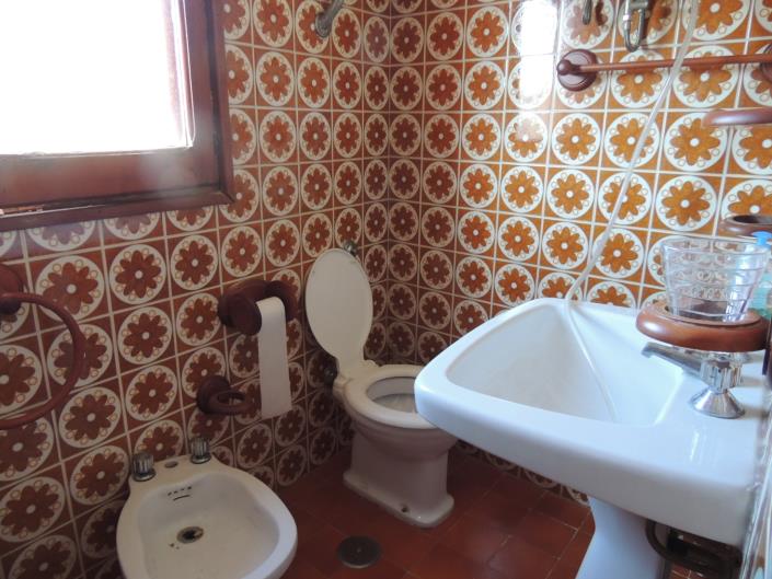 Image No.12-3 Bed Country House for sale