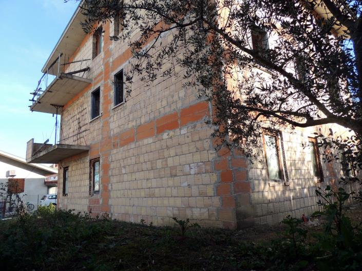 Image No.5-3 Bed Villa for sale