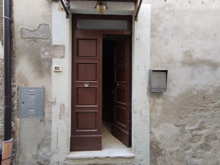 Image No.6-2 Bed House for sale