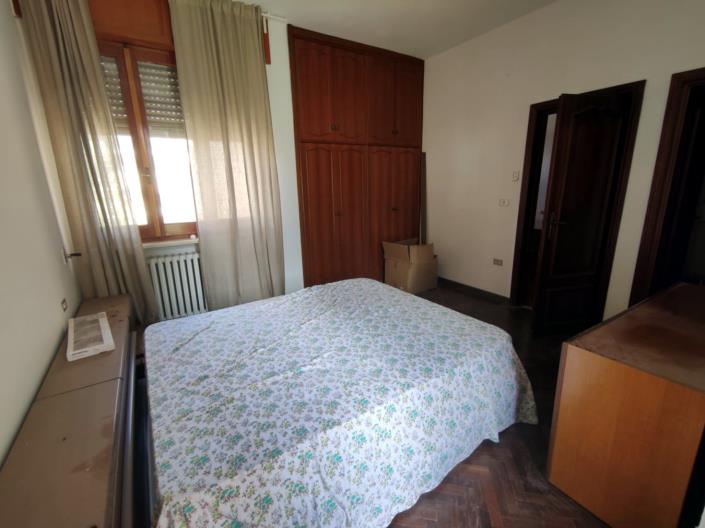 Image No.28-5 Bed Villa / Detached for sale