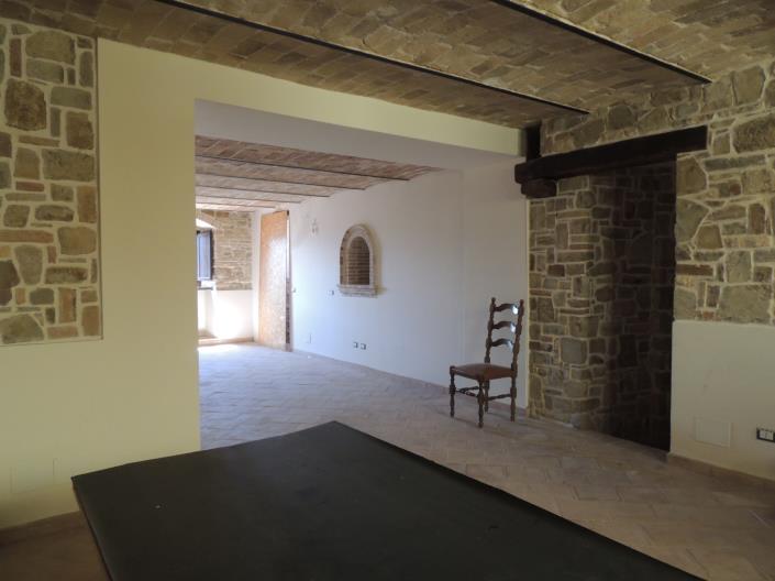 Image No.20-2 Bed Apartment for sale