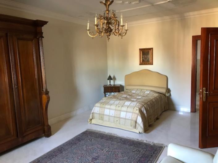 Image No.23-5 Bed Villa for sale