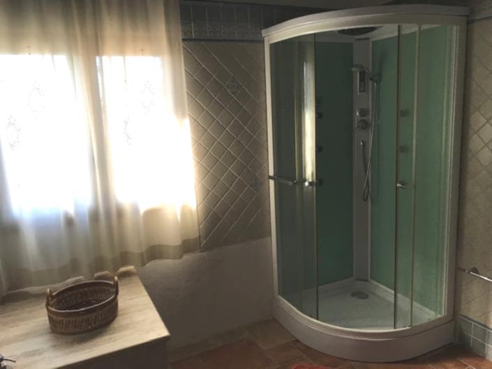 Image No.42-5 Bed Villa for sale